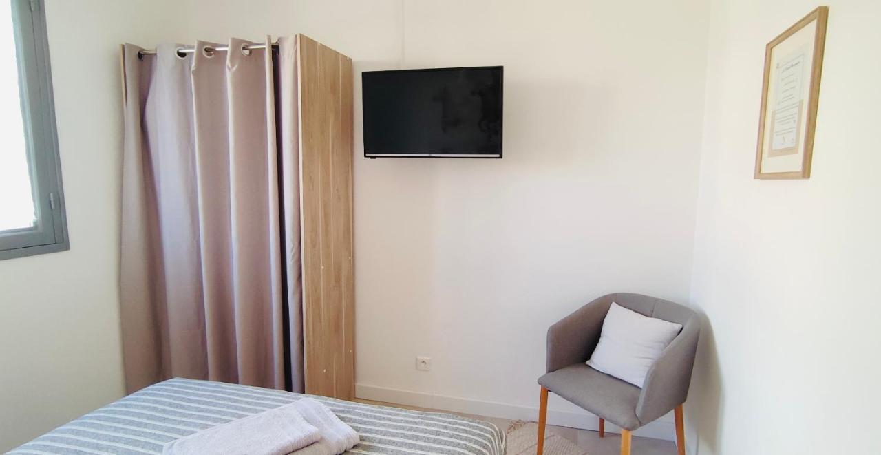 Le Jardin Arlesien - Parking Apartment Bagian luar foto